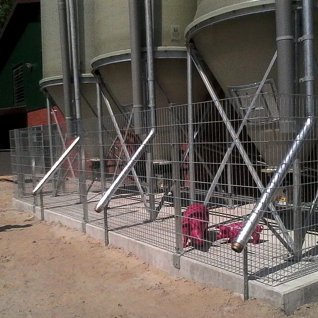 Innen-und Außensilos